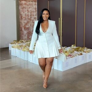 Miss Circle Delia White Blazer Dress with Pleated Detail